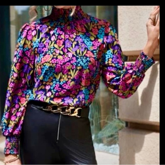 COPY - New floral print long sleeve mock neck top - Picture 2 of 6